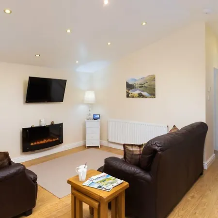 Owls House - White Cross Bay *